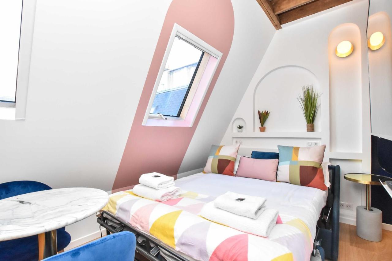 Newly Renovated Studio Under The Parisian Roofs - Arc De Triomphe Appartamento