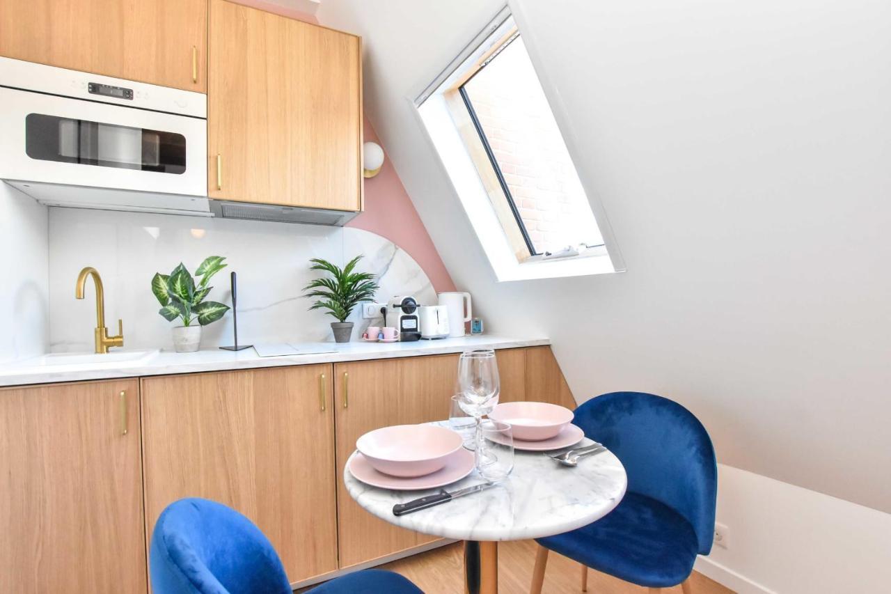 Newly Renovated Studio Under The Parisian Roofs - Arc De Triomphe Appartamento *