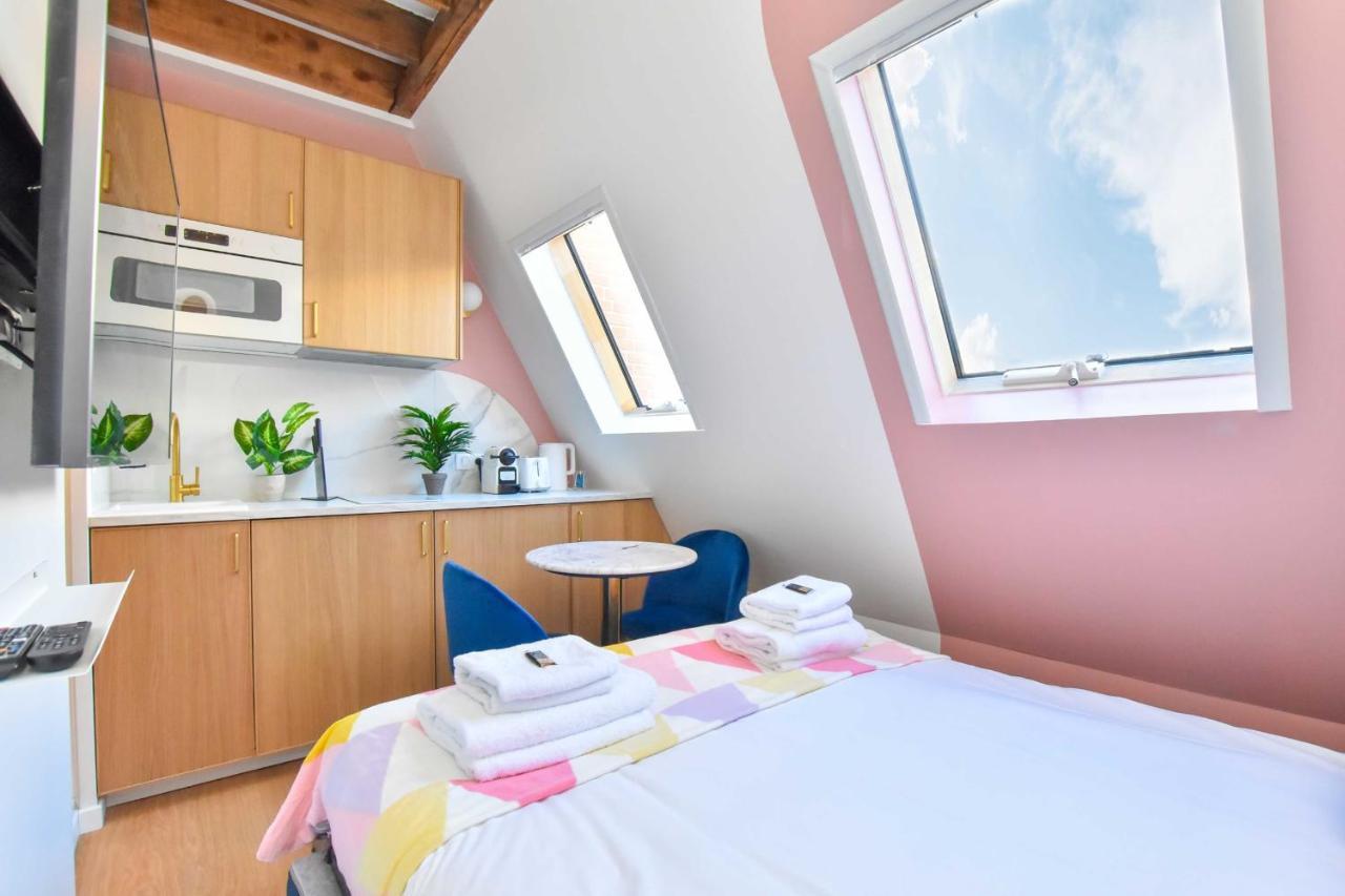 Newly Renovated Studio Under The Parisian Roofs - Arc De Triomphe Appartamento *